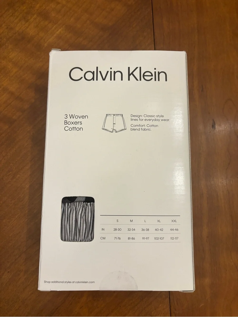 Calvin Klein Classic Fit Woven Boxers - Size Medium (3 Pack)